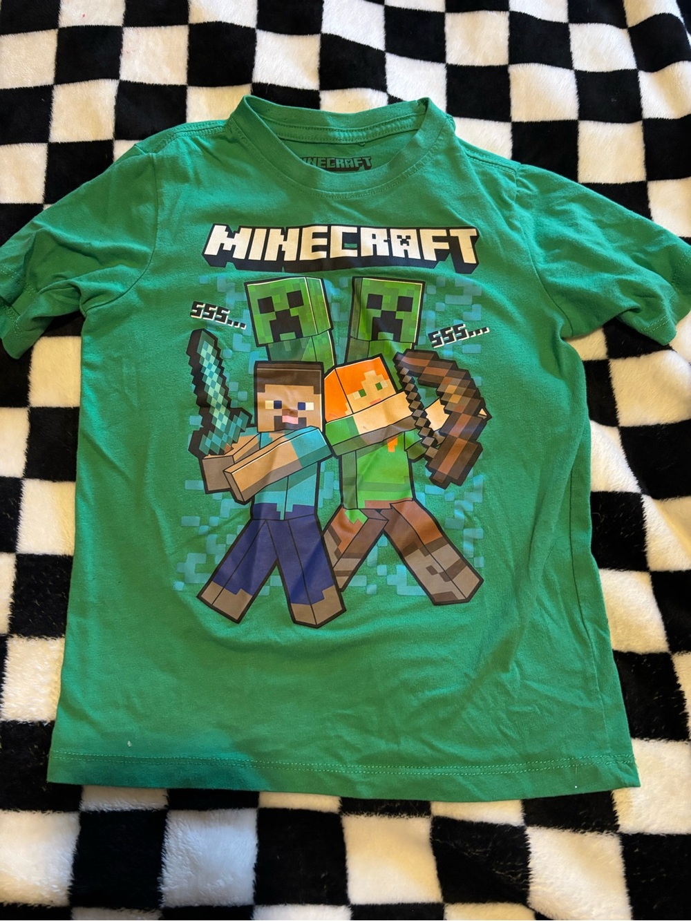 Size 6/7 Minecraft green tshirt (small stains on graphic)